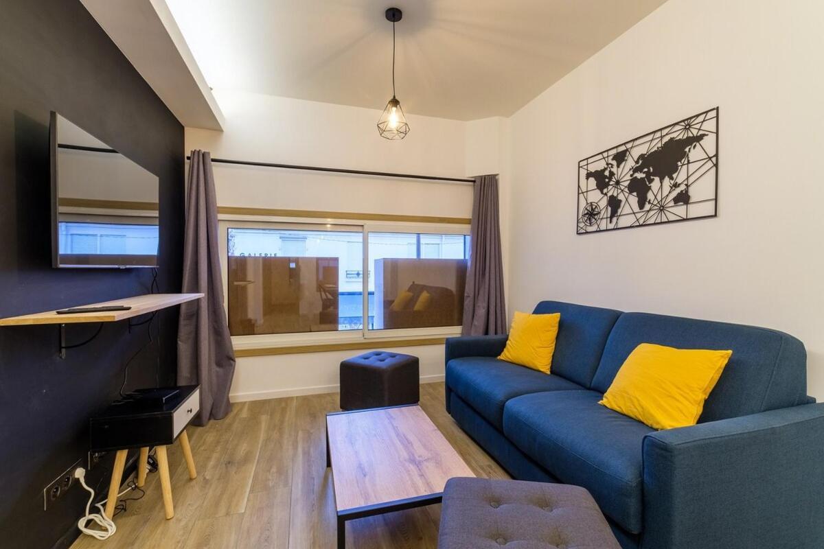 Vivez Antibes ! Logez A 6 Au Centre-Ville Exterior photo